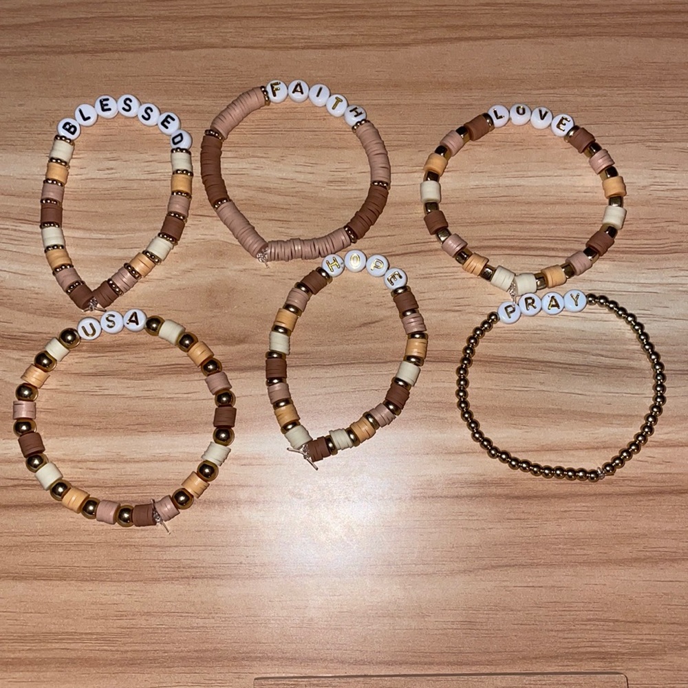 Christan bracelets hand made ✝️🩷